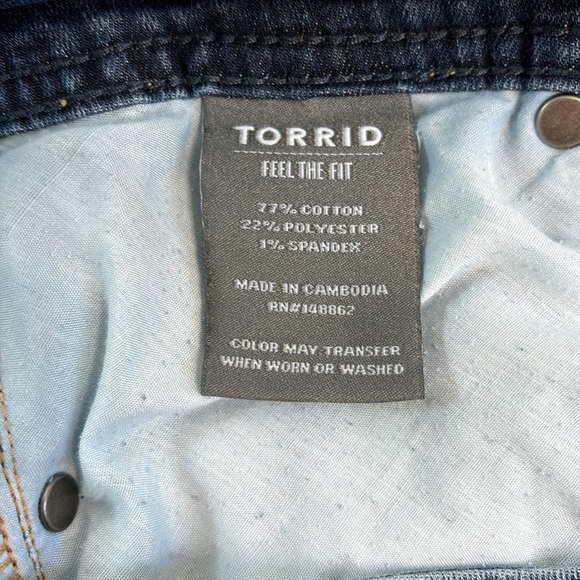 Torrid Luxe Slim Fit Bootcut Jeans sz 10R - Picture 3 of 11